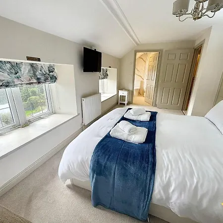 Headmasters House * Alston